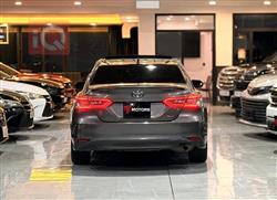 تۆیۆتا کامری